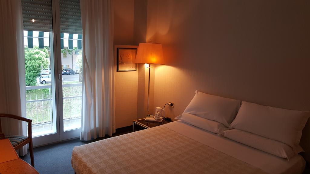 Hotel Augustus Fano Exteriér fotografie