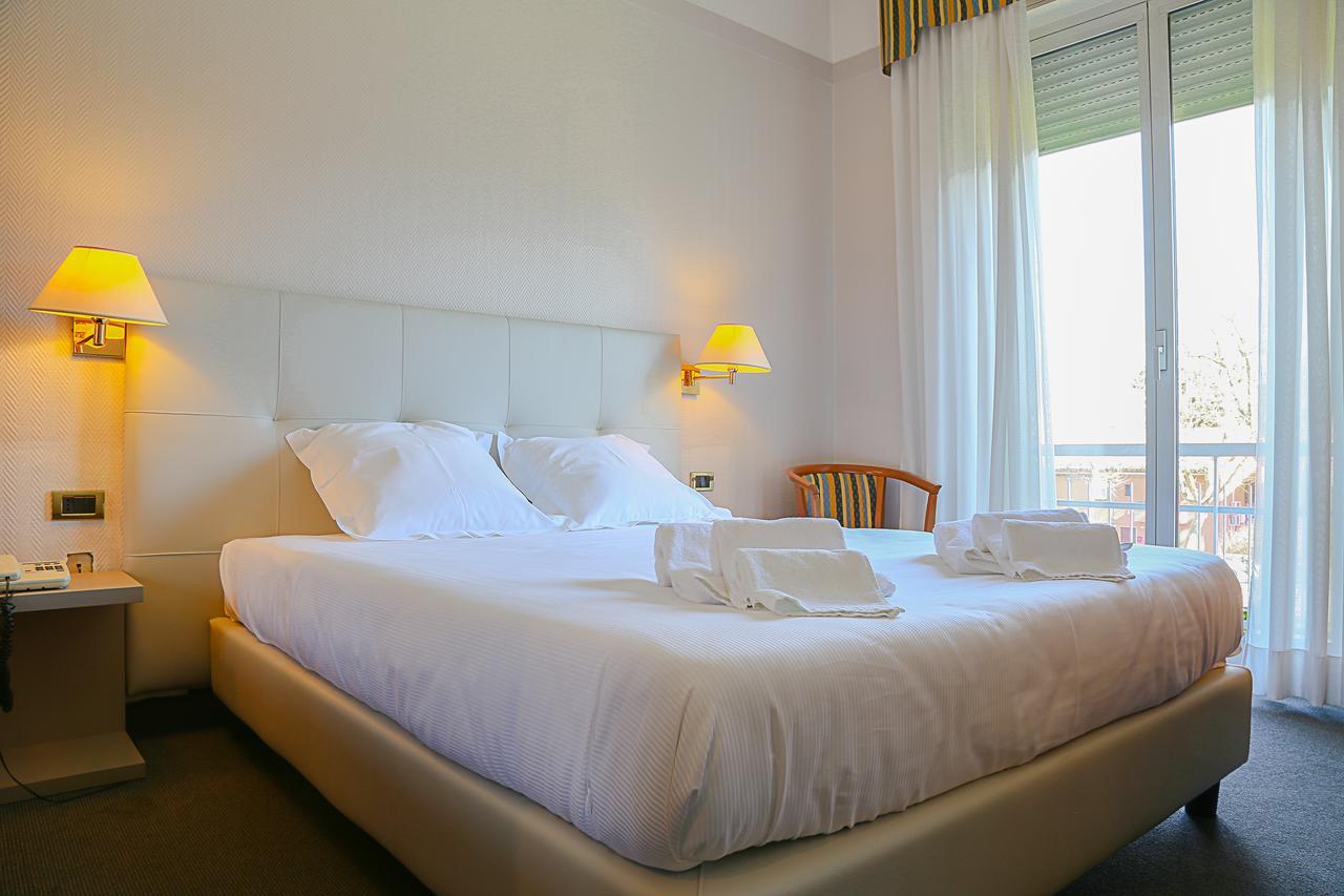 Hotel Augustus Fano Exteriér fotografie
