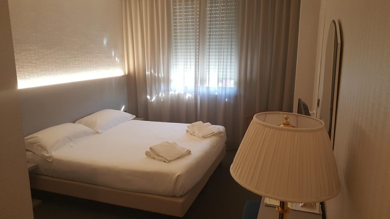 Hotel Augustus Fano Exteriér fotografie